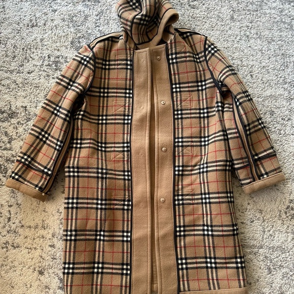 Burberry Tan Hooded Toggle Coat - Picture 8 of 10